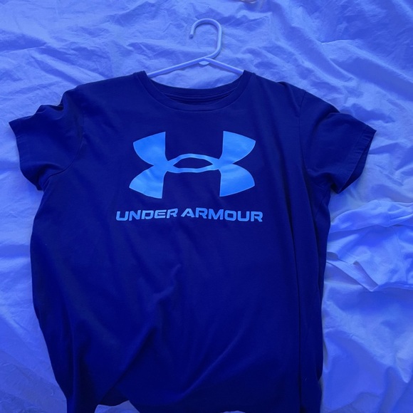 T-Shirt - Picture 1 of 1